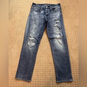 American Eagle Super Super Stretch Distressed Jean
